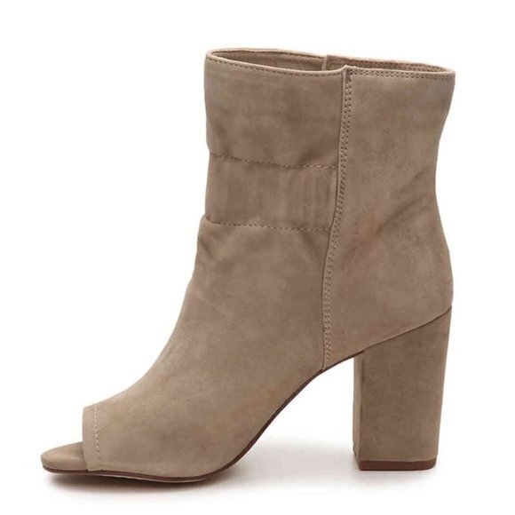 NEW‎ SPLENDID Rayna Suede Peep Toe Camel Bootie Ankle Boots Heeled Womens - Picture 2 of 9